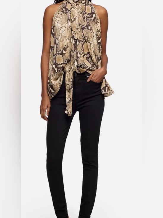 JEN 7 by 7 for all mankind Denim - JEN 7 by 7 For All Mankind. Slim Straight Jeans Waist 14” Rise 9.5” Inseam 31”